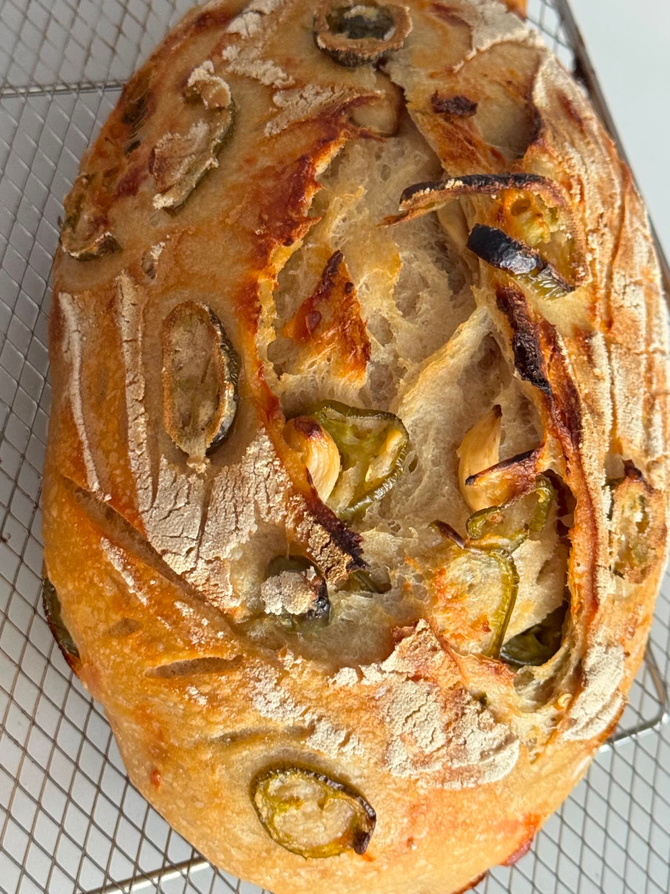 Spicy Cheddar, Jalapeño & Roasted Garlic Sourdough